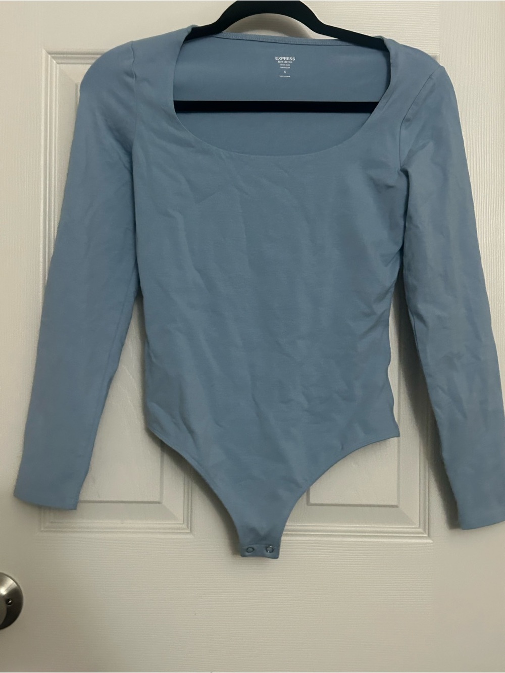 Express Long Sleeve Scoop Neck Bodysuit in Light Blue